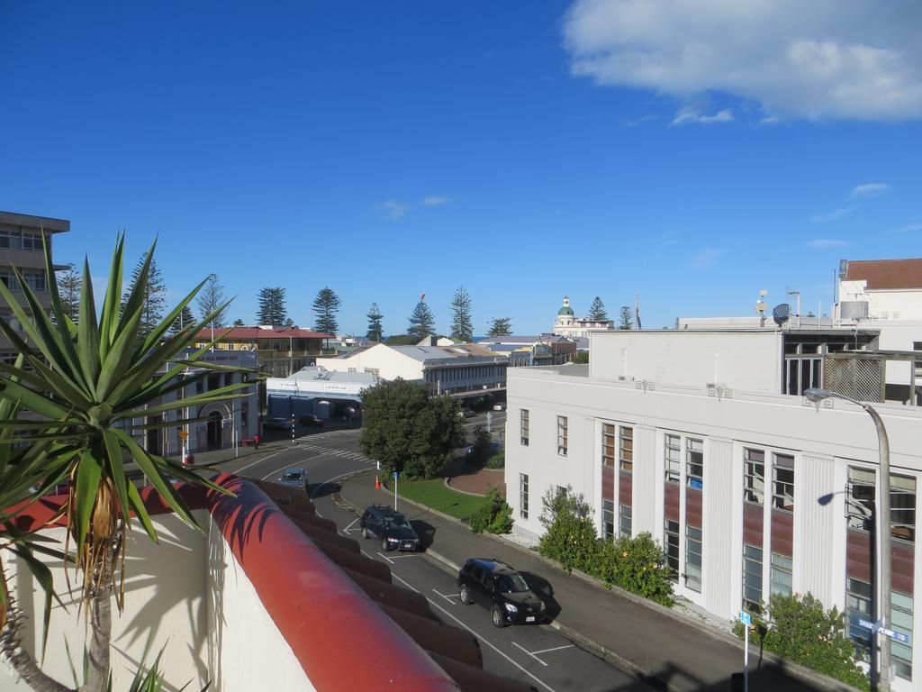 Crashpalace Backpackers Napier Exterior foto